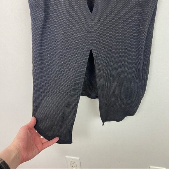 Lululemon Black Open Up Tank Top Running Ventilation Anti Stink Size 4 Tie Back - Picture 8 of 10
